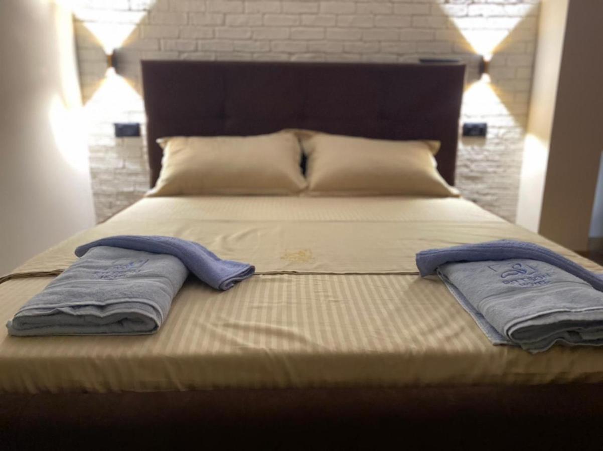 Vlorë Ritson Hotel מראה חיצוני תמונה