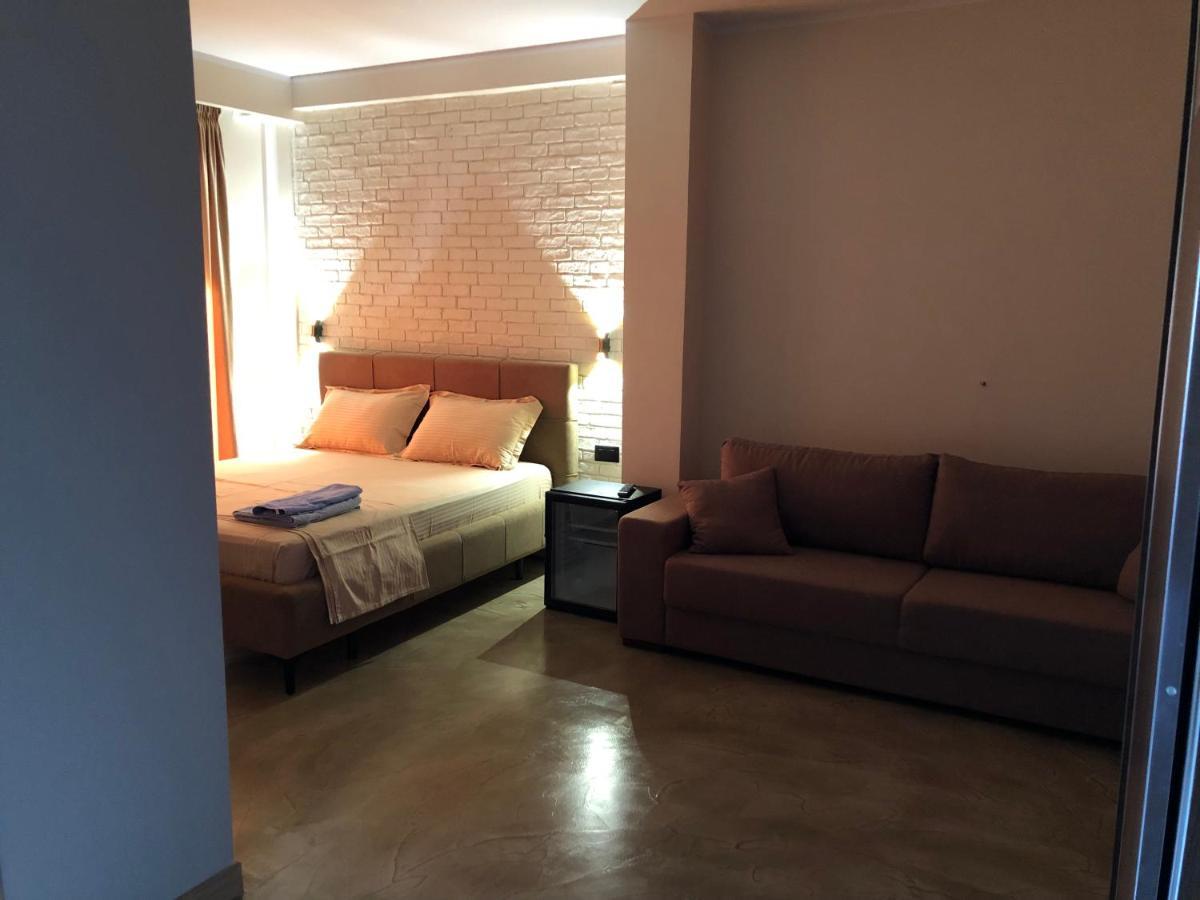 Vlorë Ritson Hotel מראה חיצוני תמונה