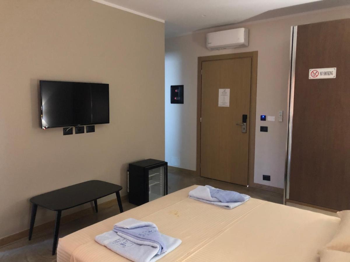 Vlorë Ritson Hotel מראה חיצוני תמונה