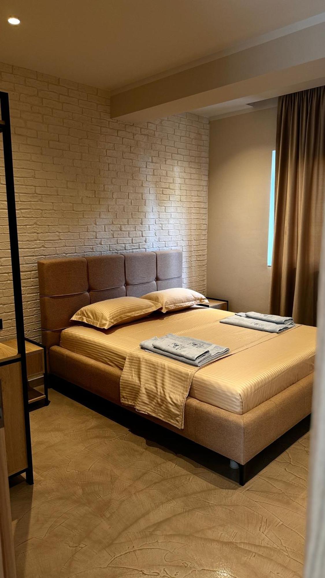 Vlorë Ritson Hotel מראה חיצוני תמונה