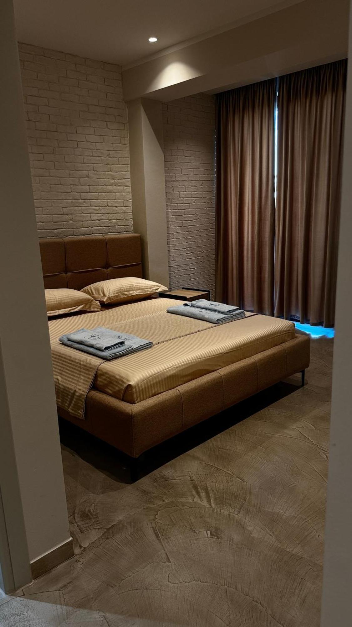 Vlorë Ritson Hotel מראה חיצוני תמונה