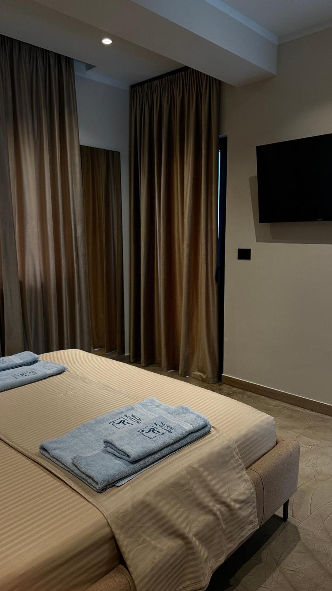 Vlorë Ritson Hotel מראה חיצוני תמונה