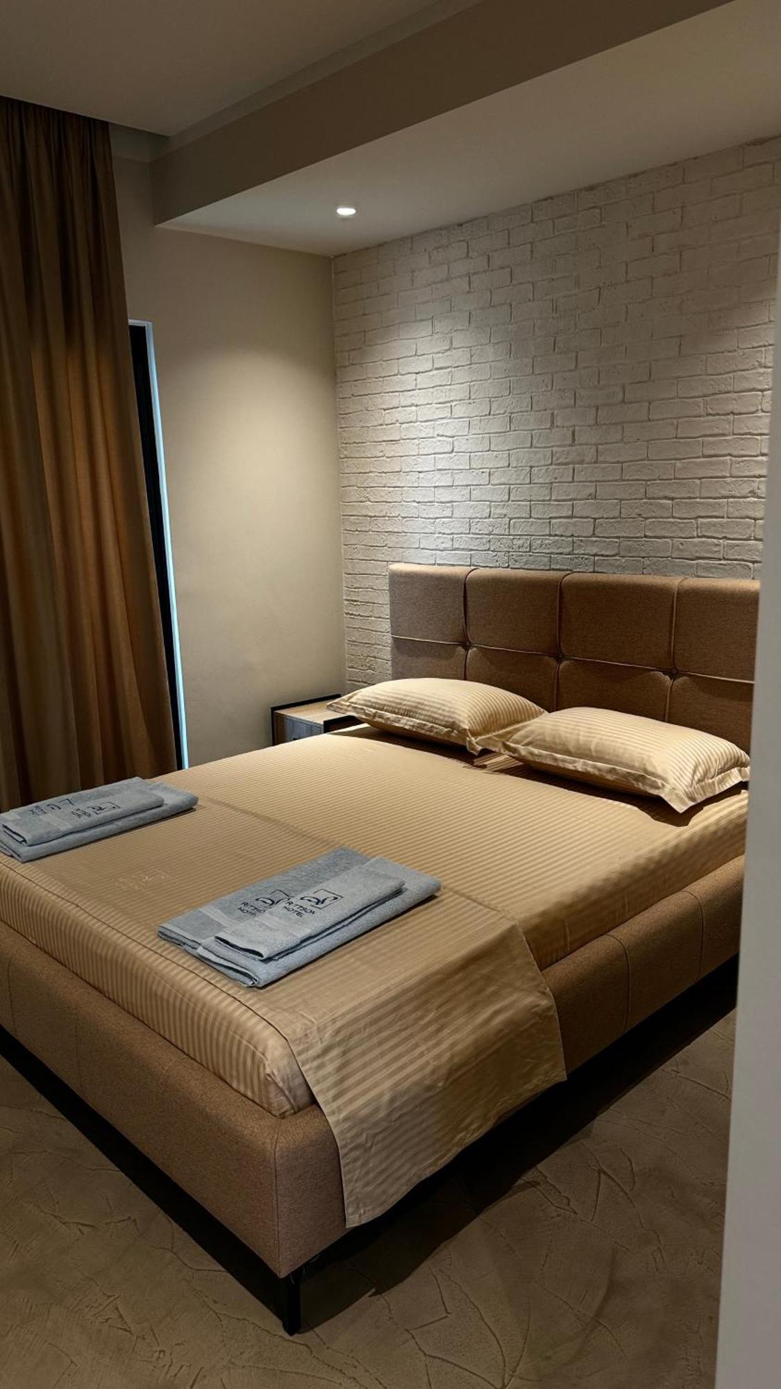 Vlorë Ritson Hotel מראה חיצוני תמונה
